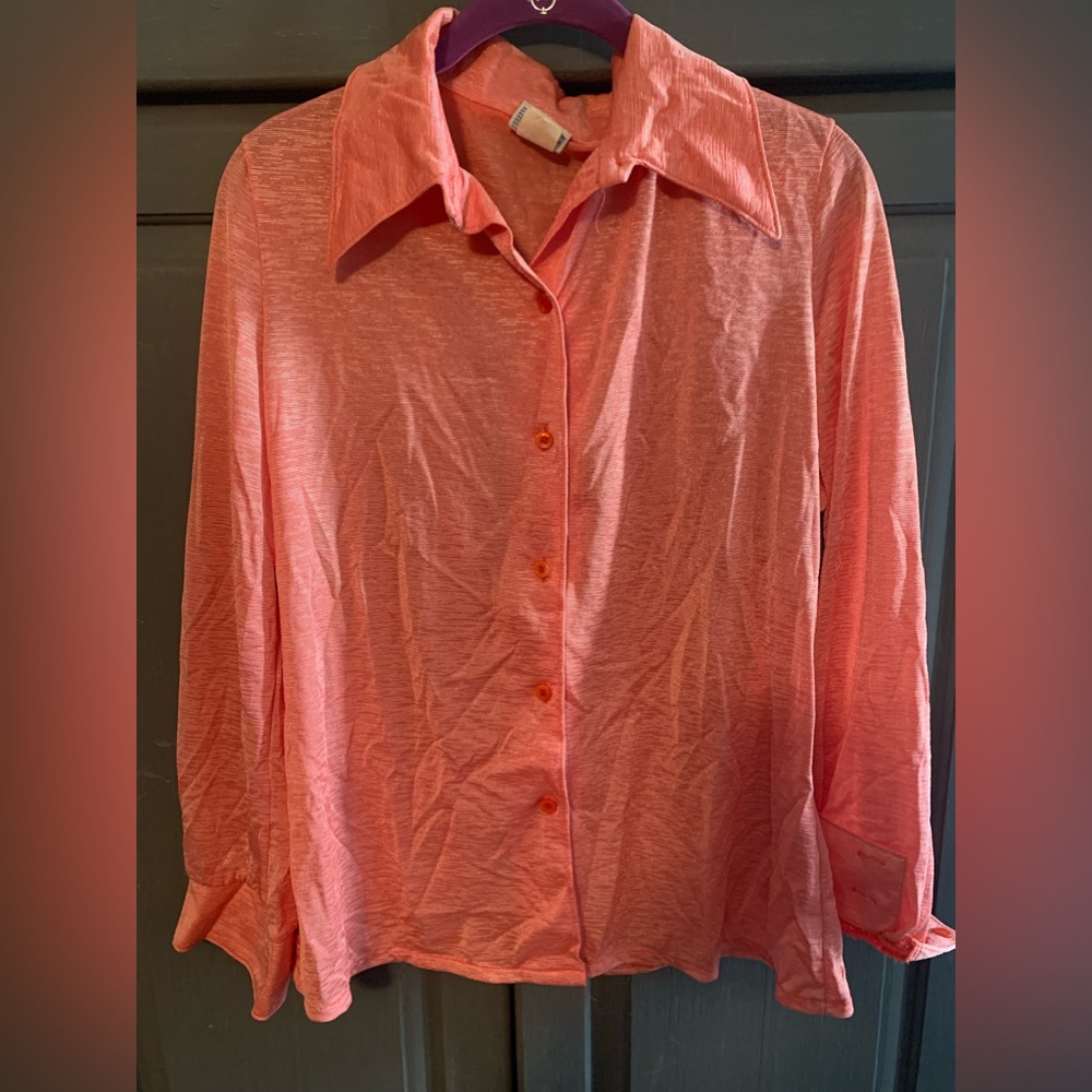Vintage Bodin Knits shirt. Size large/ extra large. Orange in color.